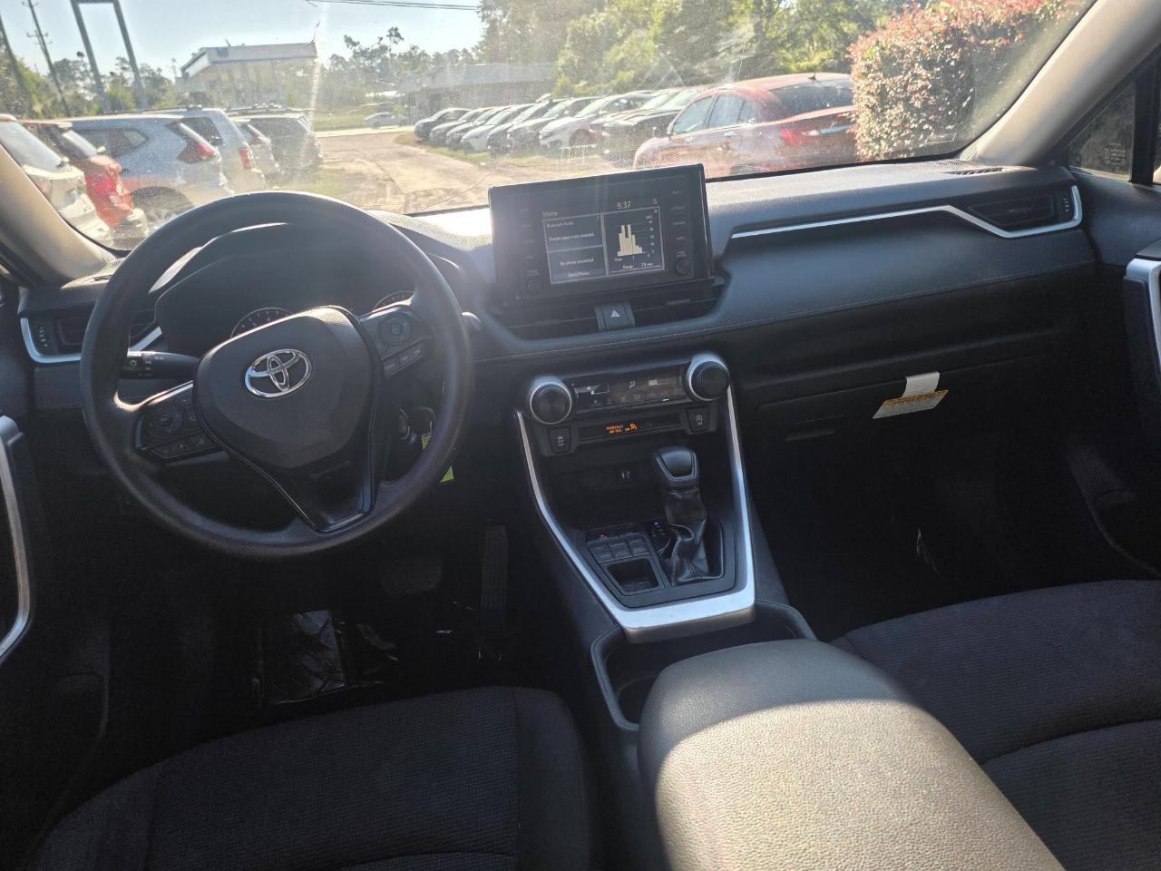 Toyota RAV4 LE AWD 2019