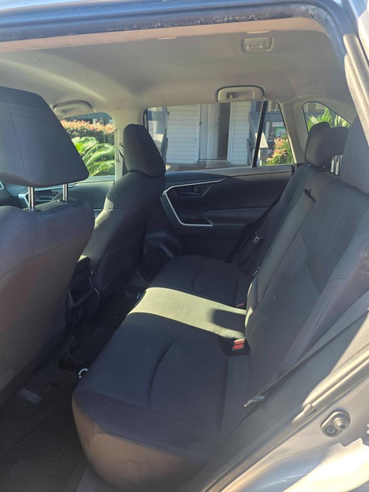 Toyota RAV4 LE AWD 2019