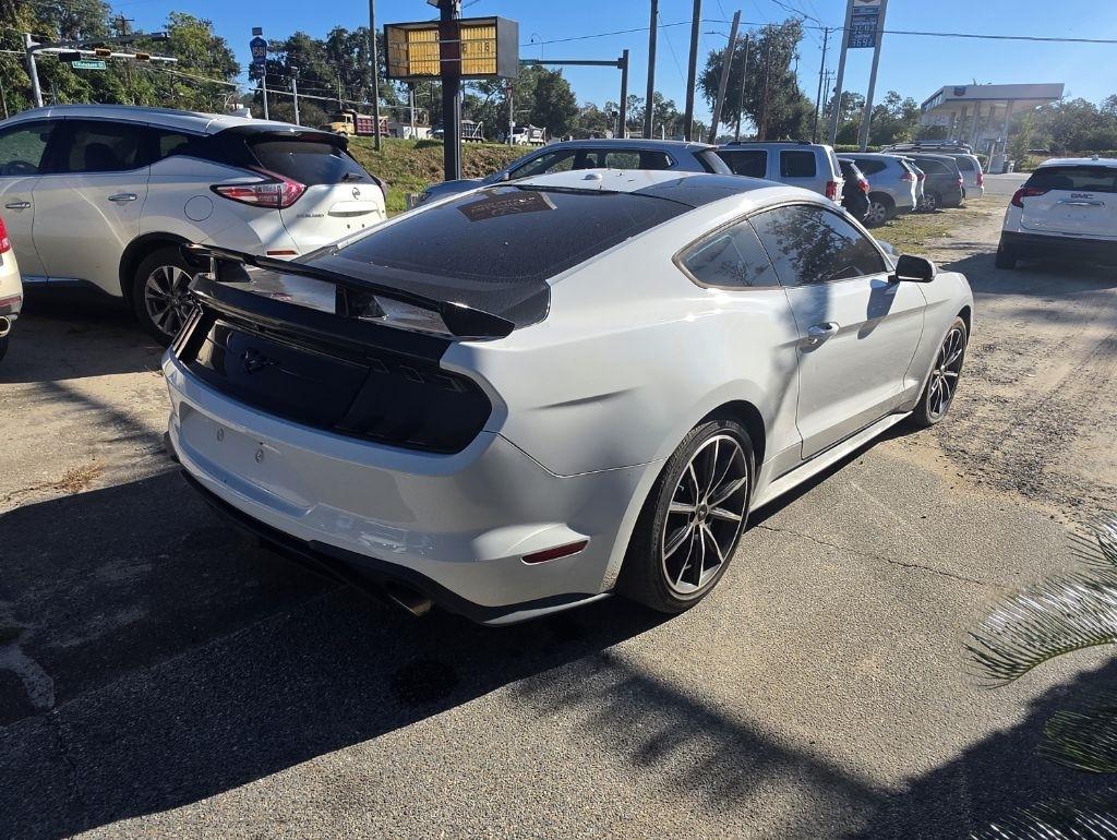Ford Mustang EcoBoost Coupe 2019