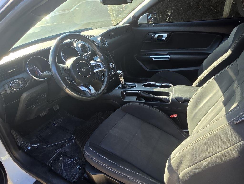 Ford Mustang EcoBoost Coupe 2019