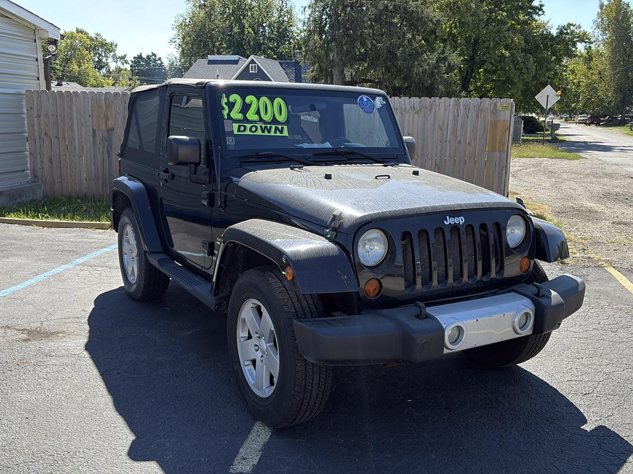 Jeep Wrangler photo 2