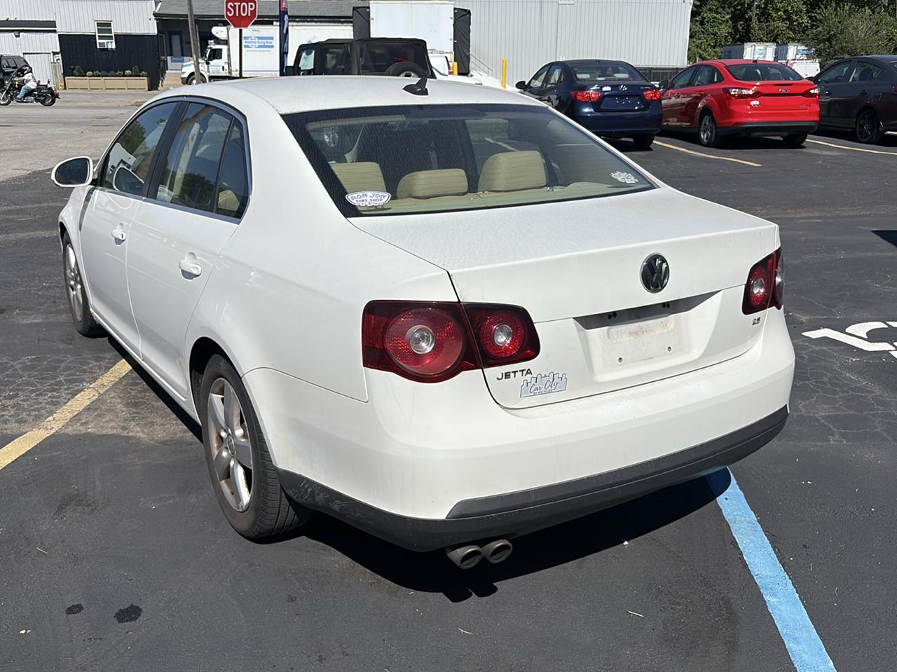 Volkswagen Jetta photo 4
