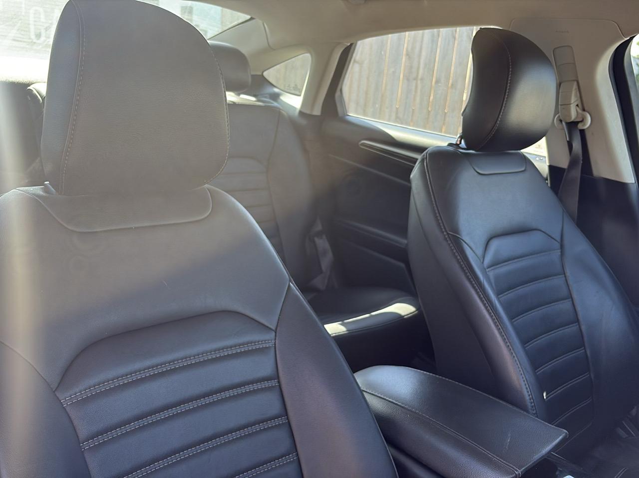 Ford Fusion photo 5