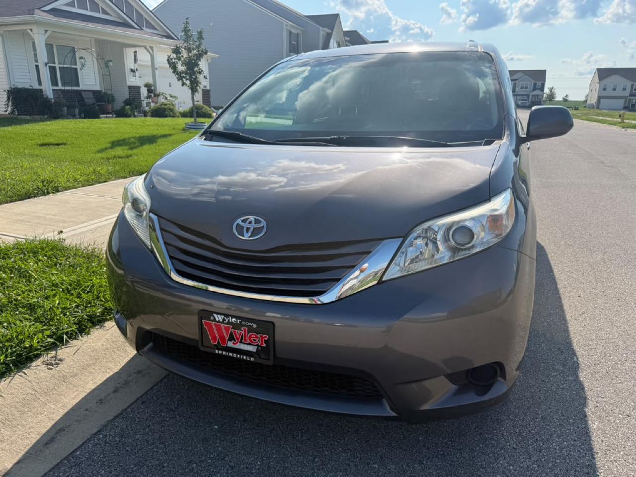 Toyota Sienna LE FWD 8-Passenger V6 2015