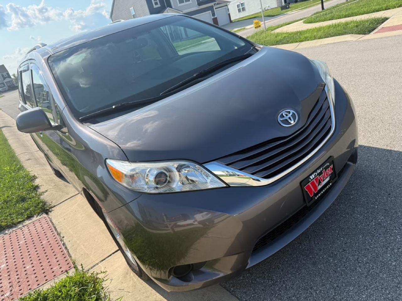Toyota Sienna LE FWD 8-Passenger V6 2015