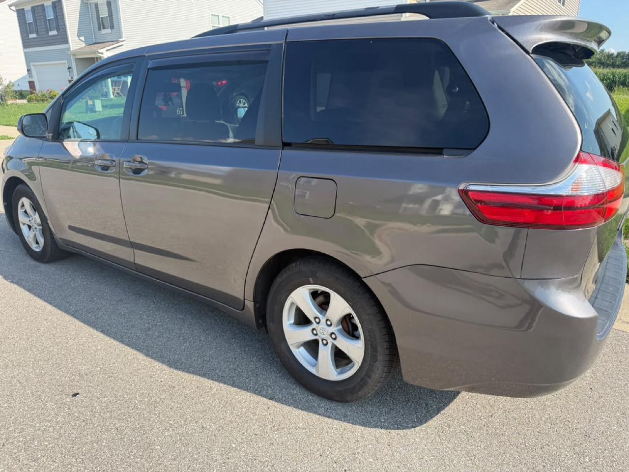 Toyota Sienna LE FWD 8-Passenger V6 2015
