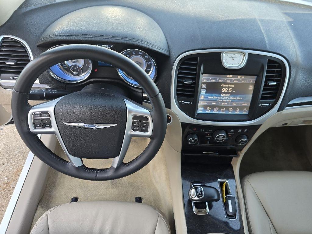 Chrysler 300  2013