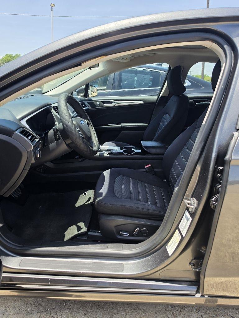 Ford Fusion  2016