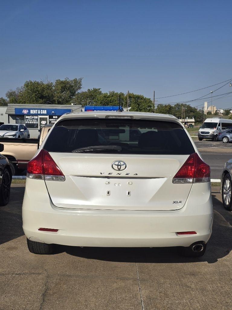 Toyota Venza  2012