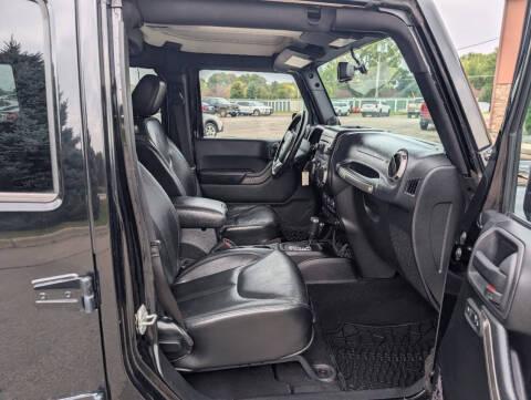 Jeep Wrangler Unlimited Sahara 4WD 2013