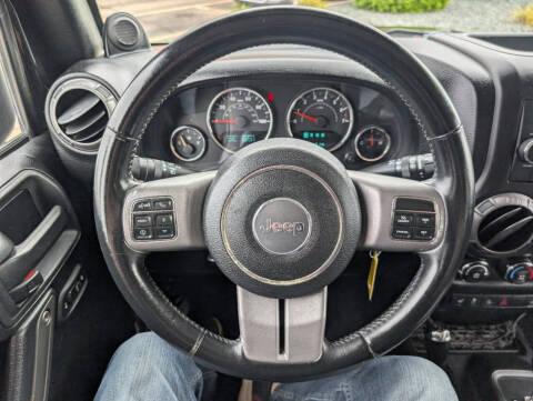 Jeep Wrangler Unlimited Sahara 4WD 2013