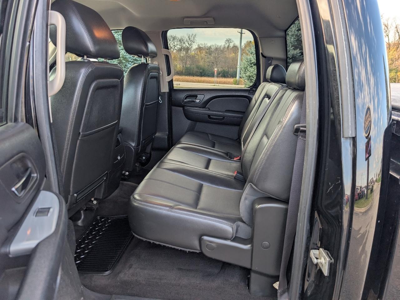 Chevrolet Silverado 2500HD LTZ Crew Cab 4WD 2013