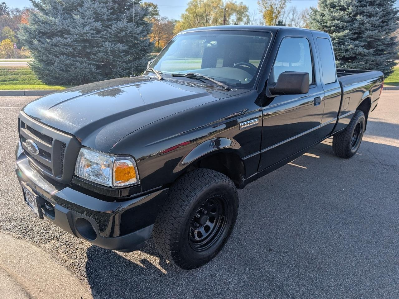 Ford Ranger XLT SuperCab 4-Door 4WD 2010