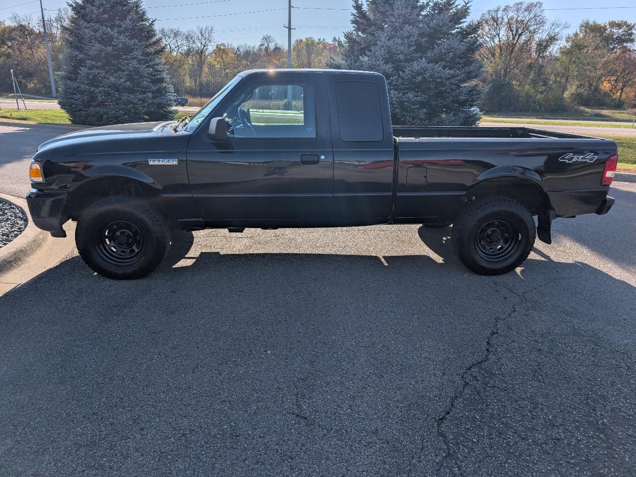 Ford Ranger XLT SuperCab 4-Door 4WD 2010