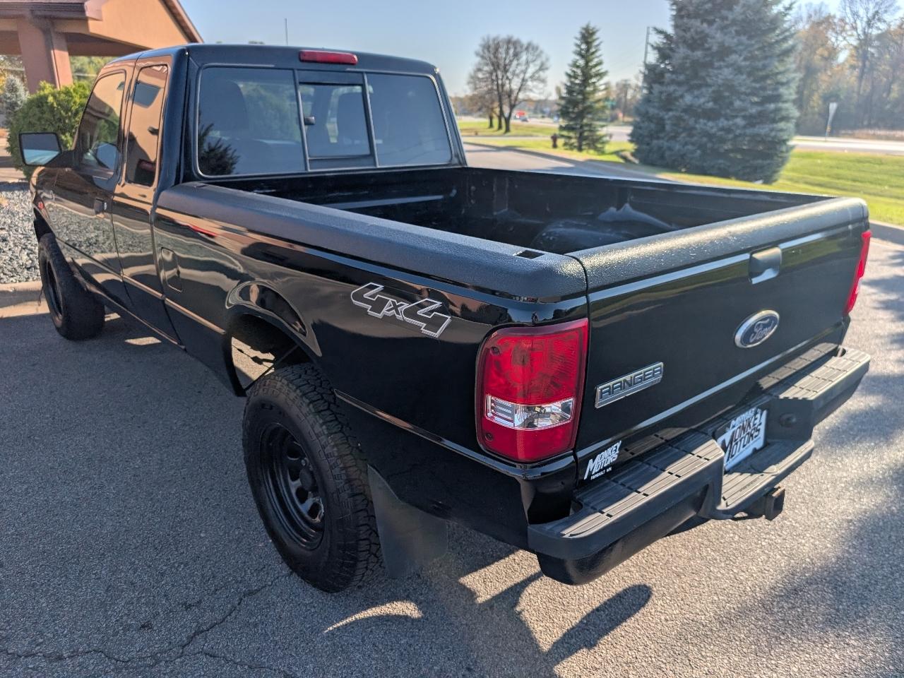 Ford Ranger XLT SuperCab 4-Door 4WD 2010