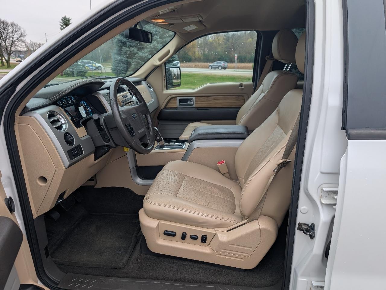 Ford F-150 Lariat SuperCrew 5.5-ft. Bed 4WD 2011