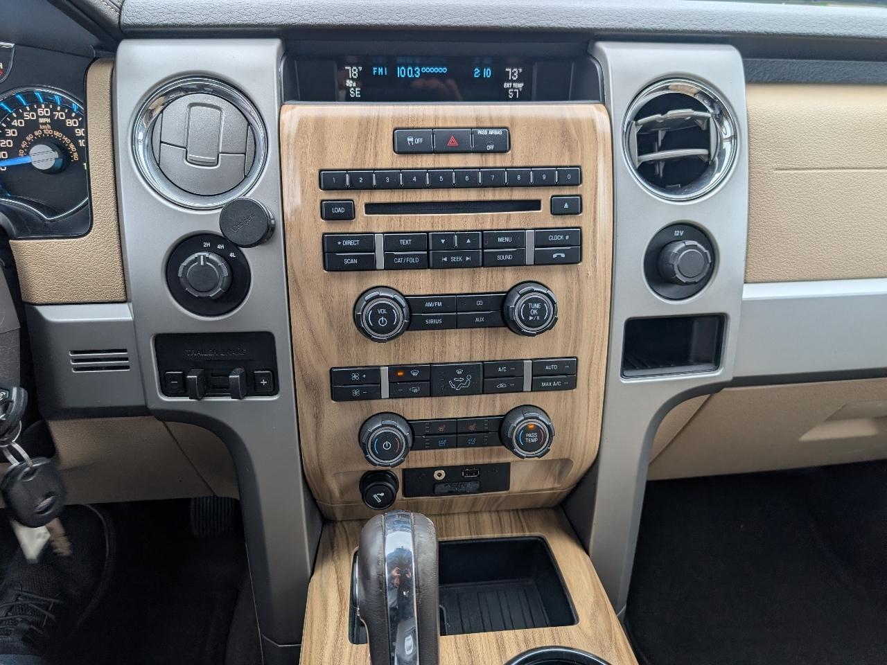 Ford F-150 Lariat SuperCrew 5.5-ft. Bed 4WD 2011