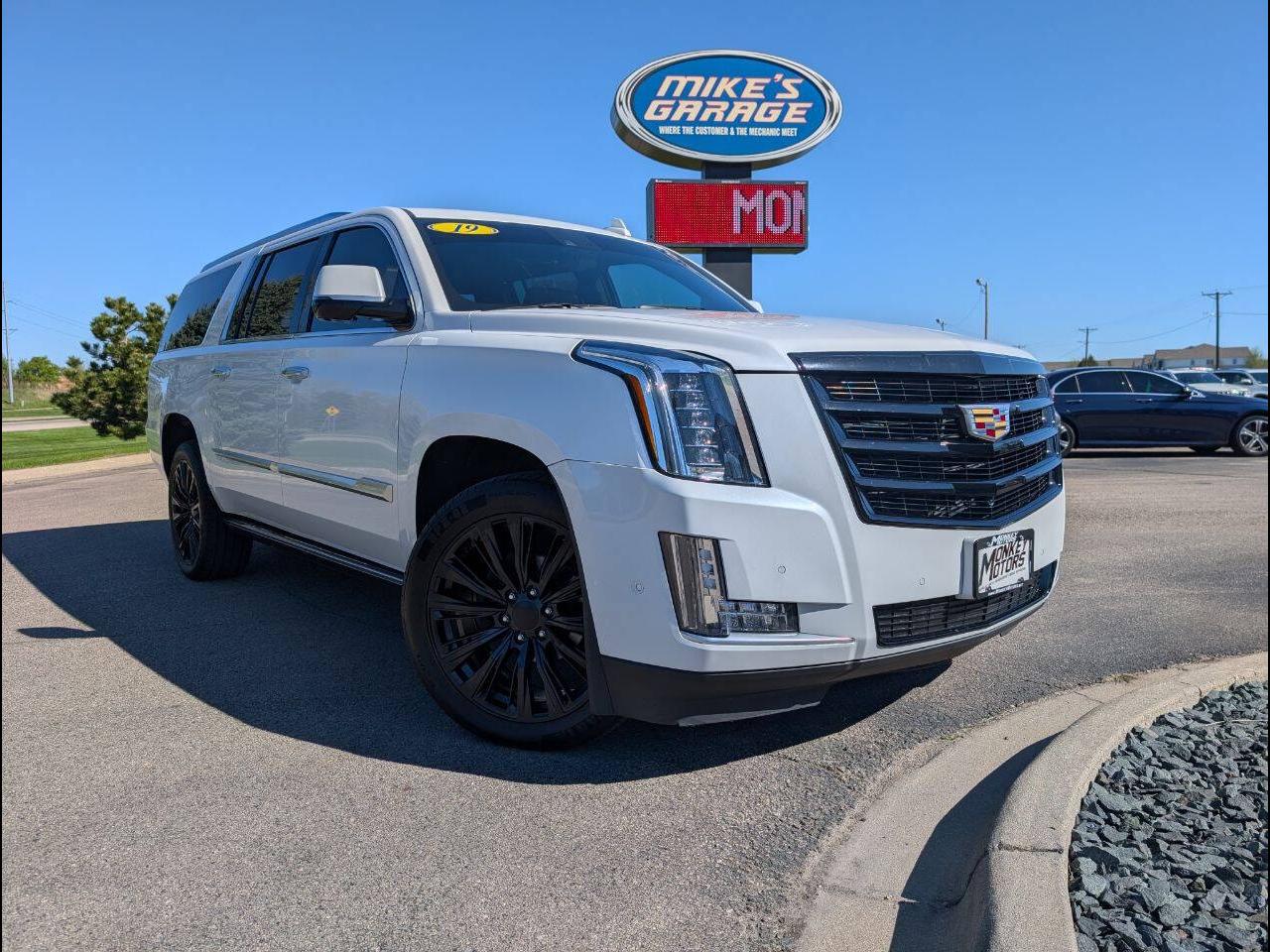 2019 Cadillac Escalade ESV Platinum 4WD