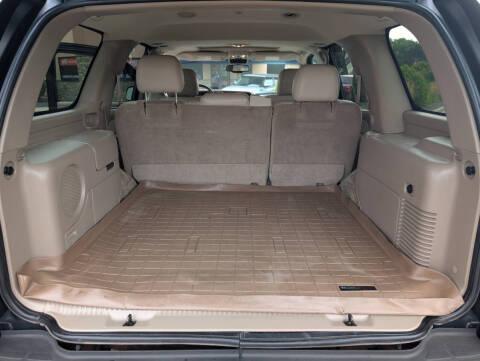 Chevrolet Tahoe 4WD 2003
