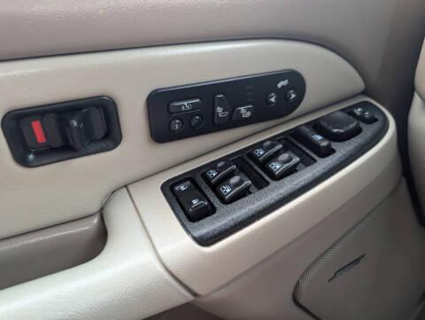 Chevrolet Tahoe 4WD 2003