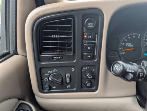 Chevrolet Tahoe 4WD 2003