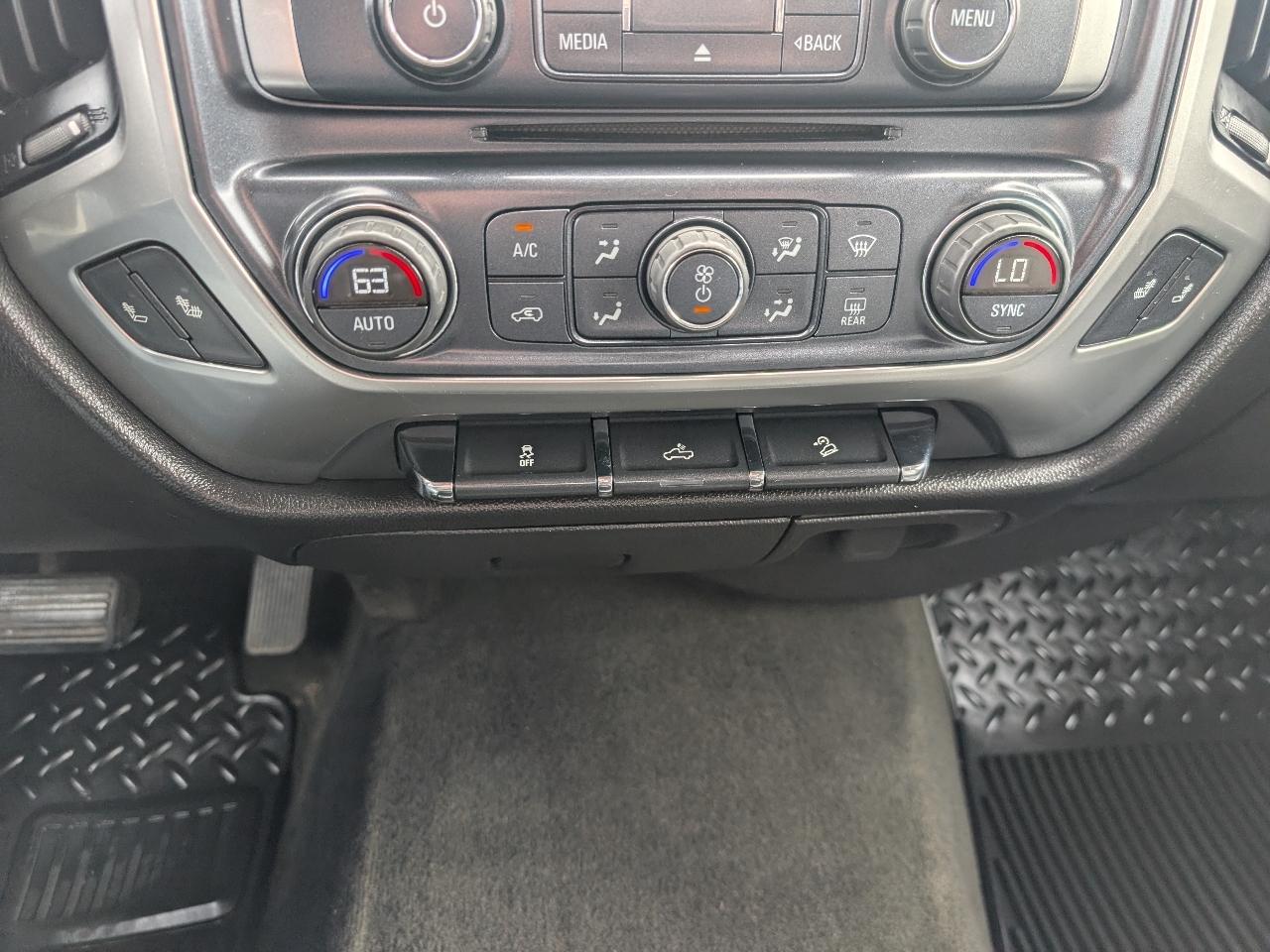 Chevrolet Silverado 2500HD LT Double Cab 4WD 2016
