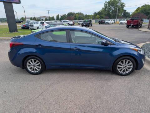 Hyundai Elantra SE 6AT 2015