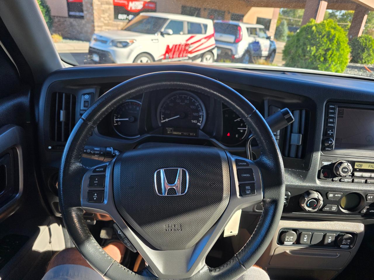 Honda Ridgeline RTL w/ Navigation 2011