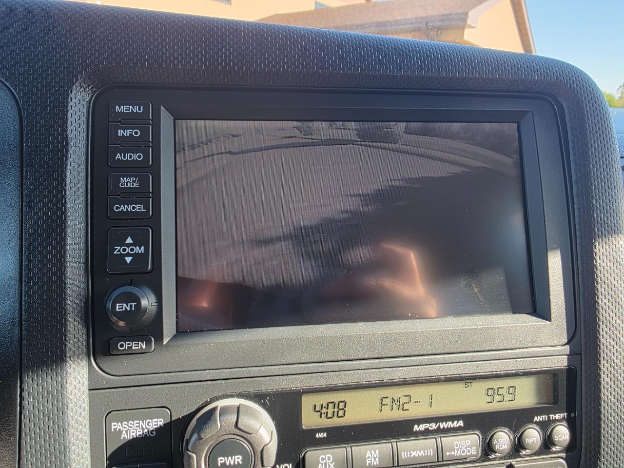 Honda Ridgeline RTL w/ Navigation 2011