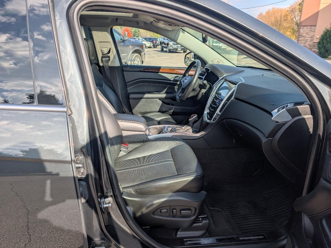 Cadillac SRX Luxury Collection AWD 2014