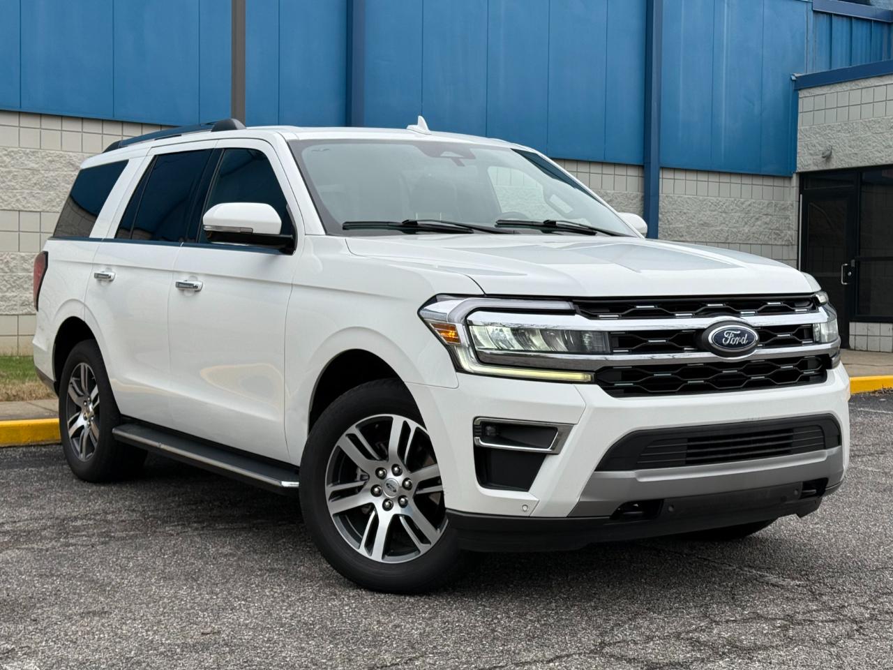 Ford Expedition photo 3