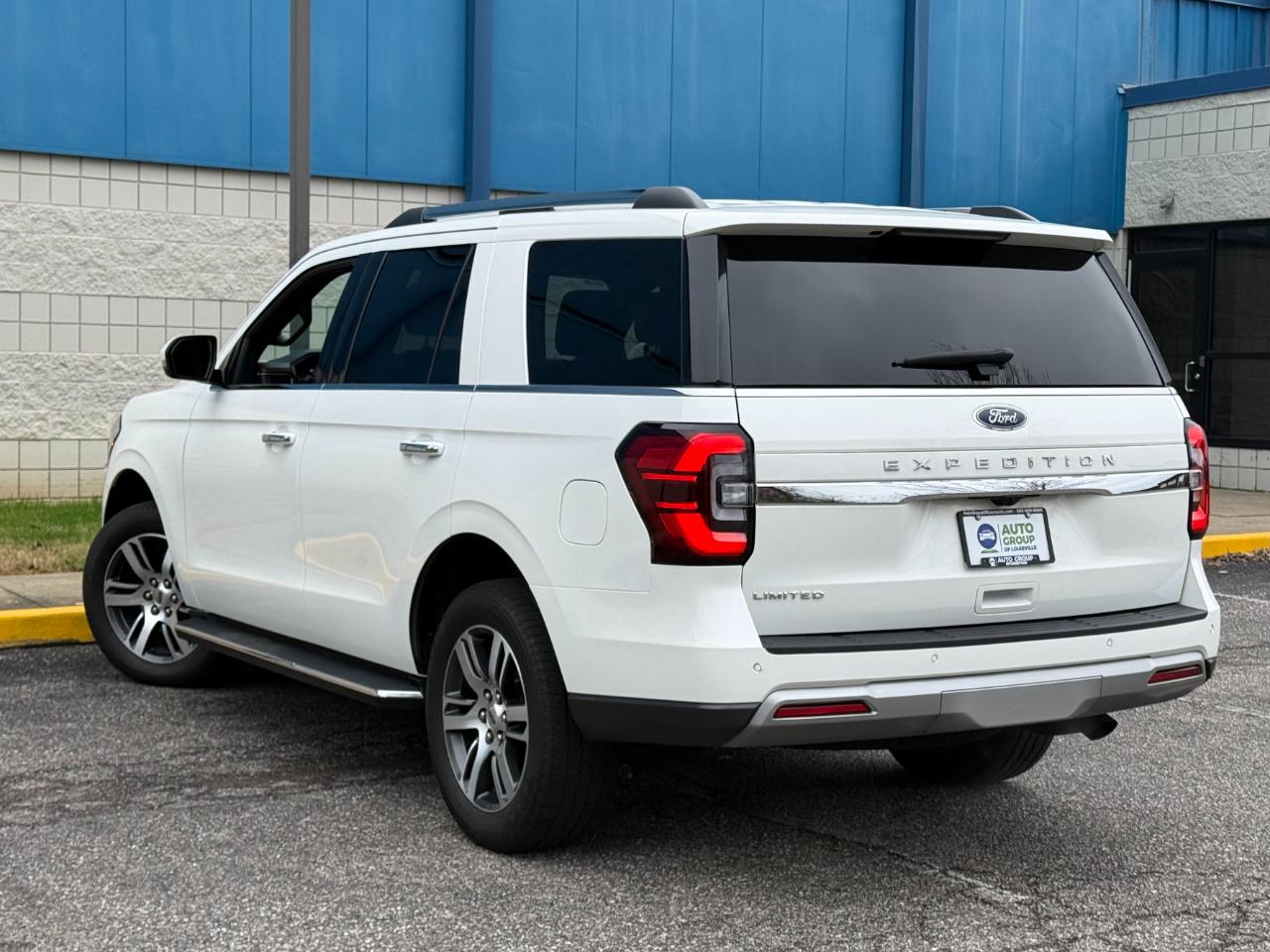 Ford Expedition photo 7