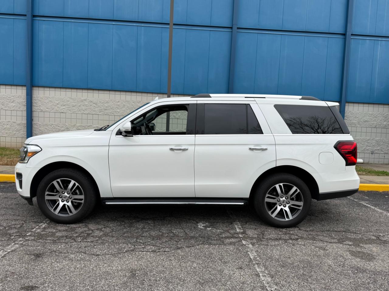 Ford Expedition photo 8