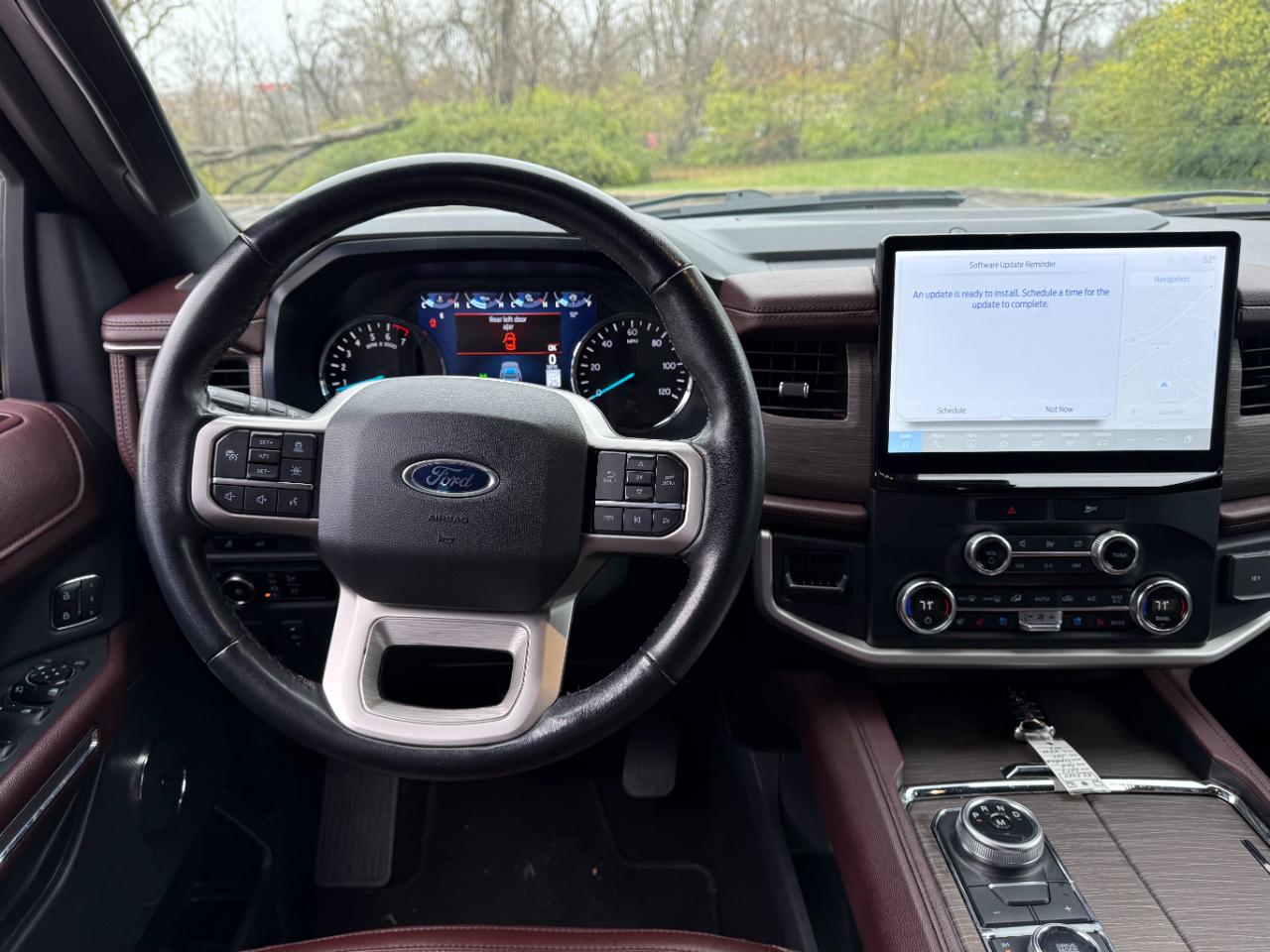 Ford Expedition photo 10