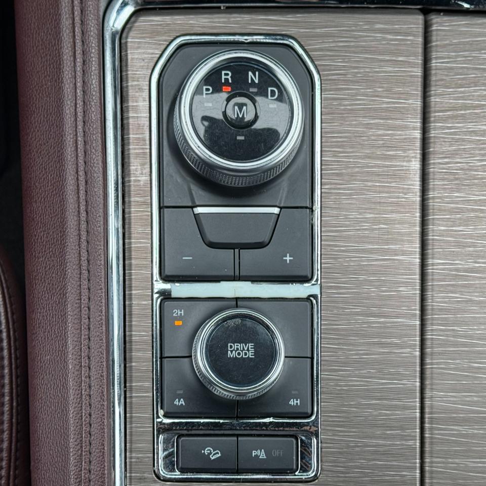 Ford Expedition photo 14