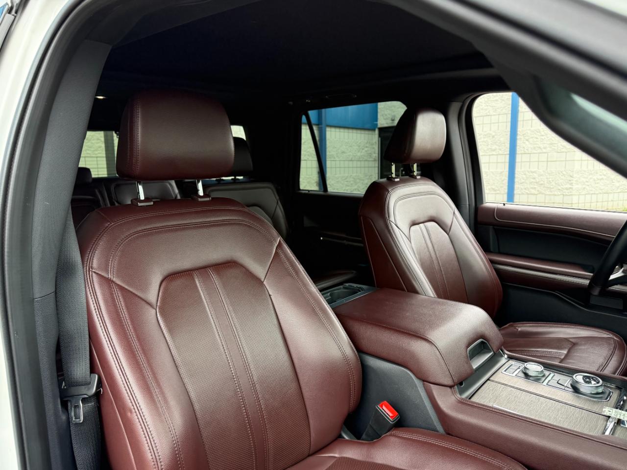 Ford Expedition photo 27