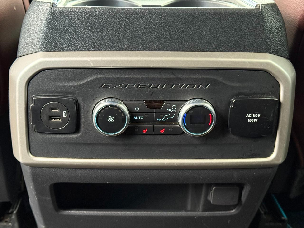 Ford Expedition photo 31