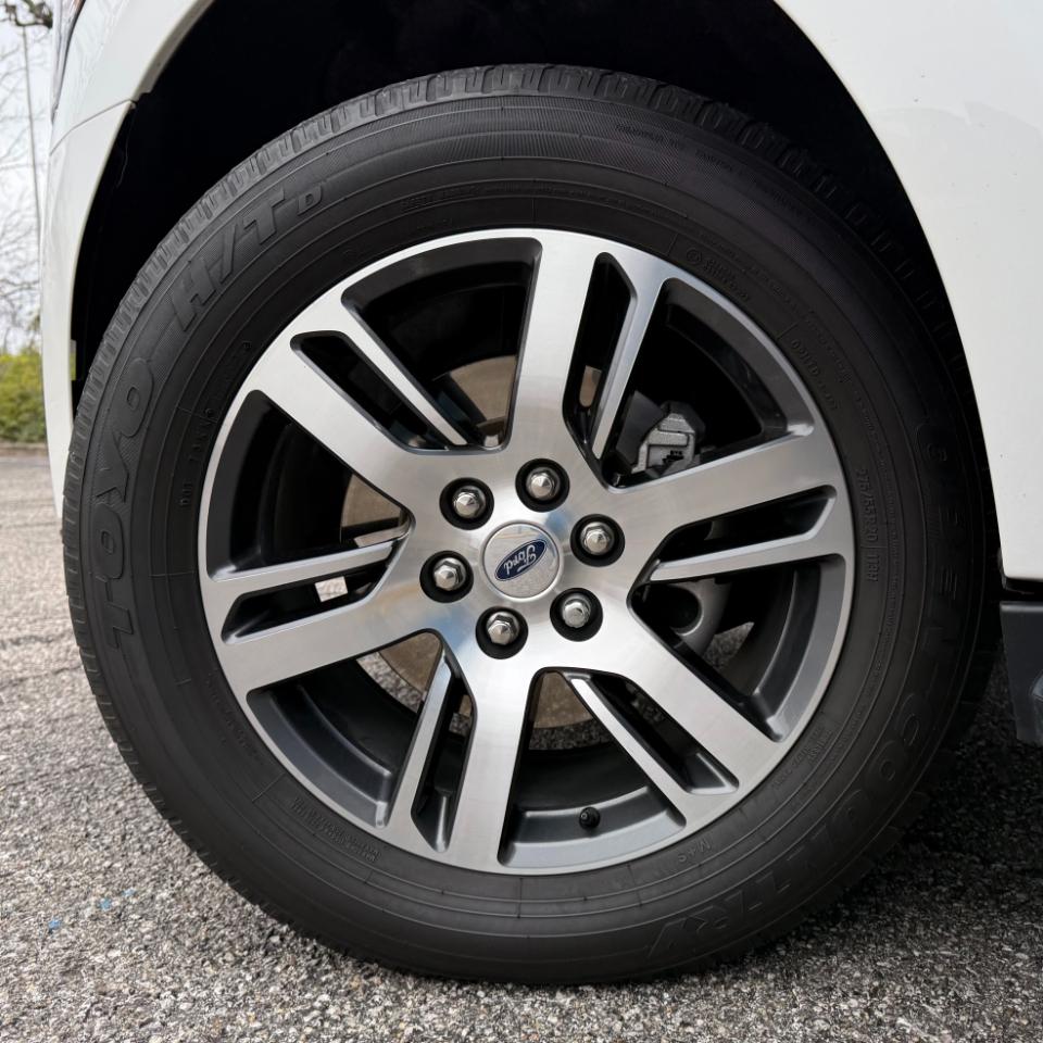 Ford Expedition photo 36