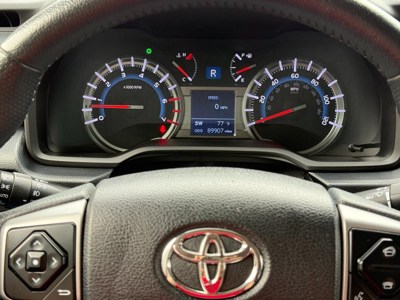 Toyota 4Runner photo 11