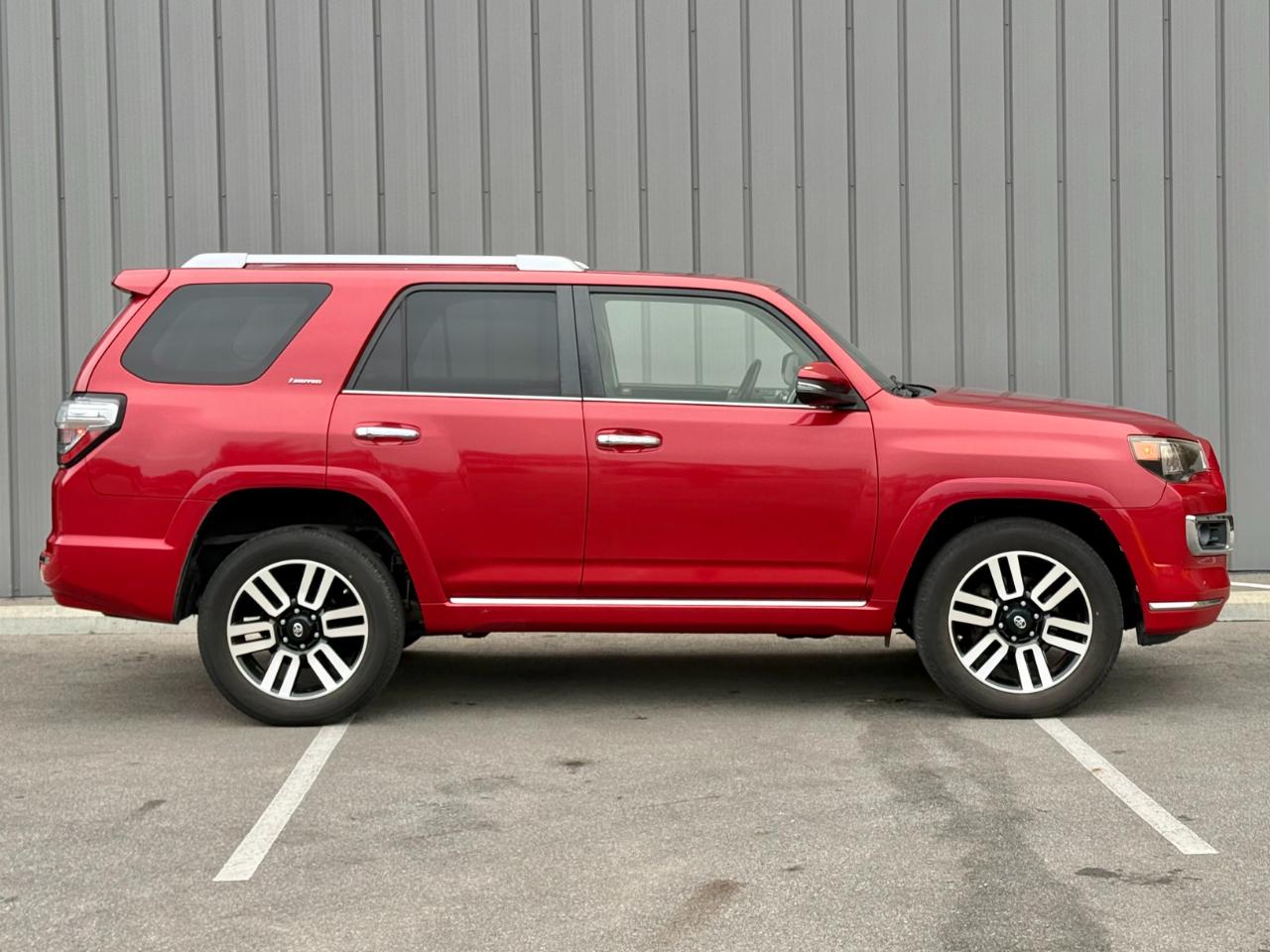 Toyota 4Runner photo 4