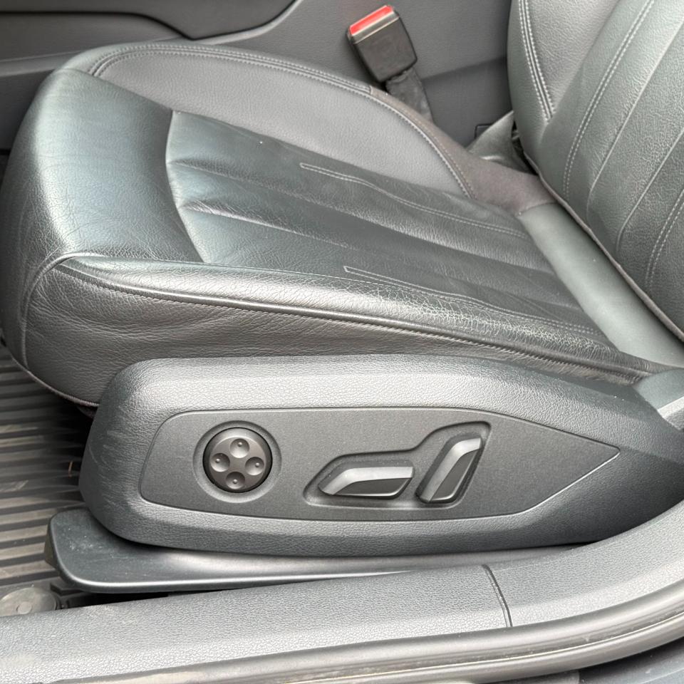 Audi A4 allroad photo 13