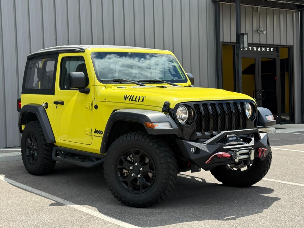Jeep Wrangler photo 3