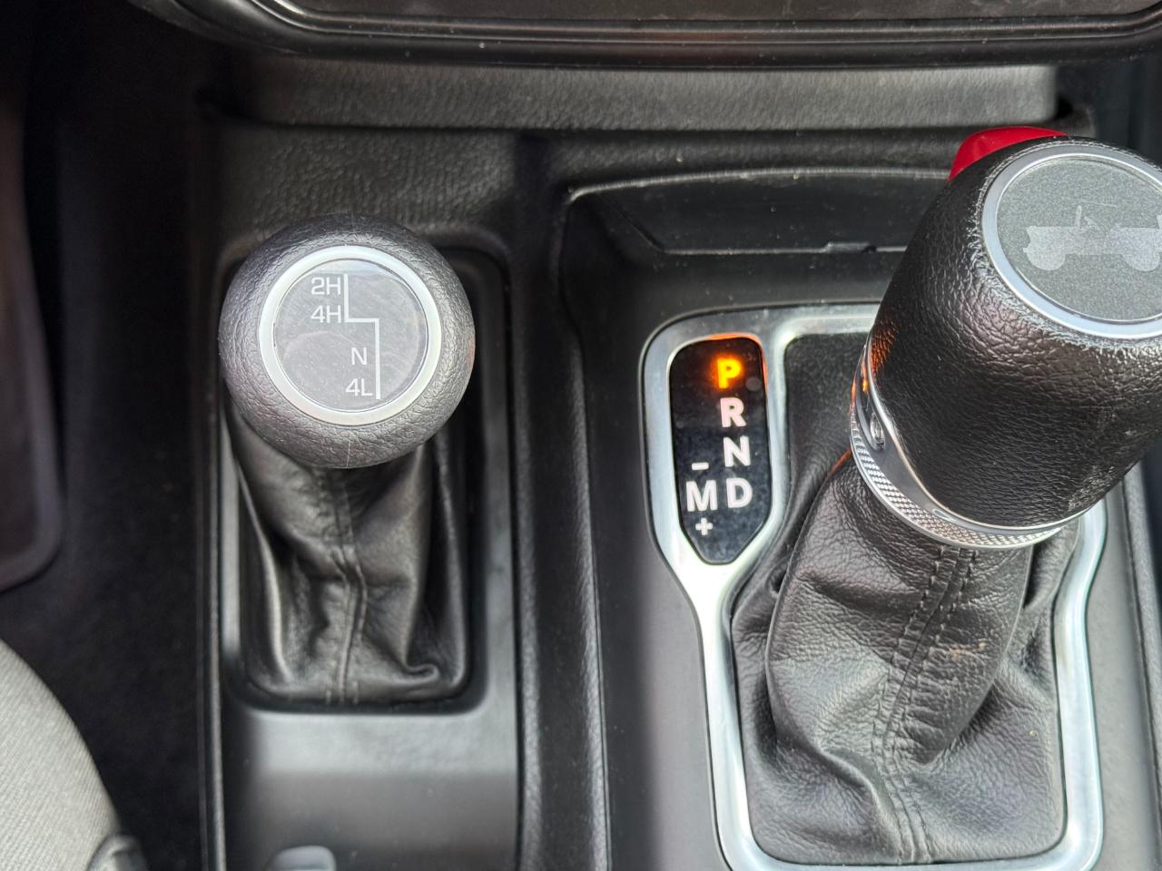 Jeep Wrangler photo 14