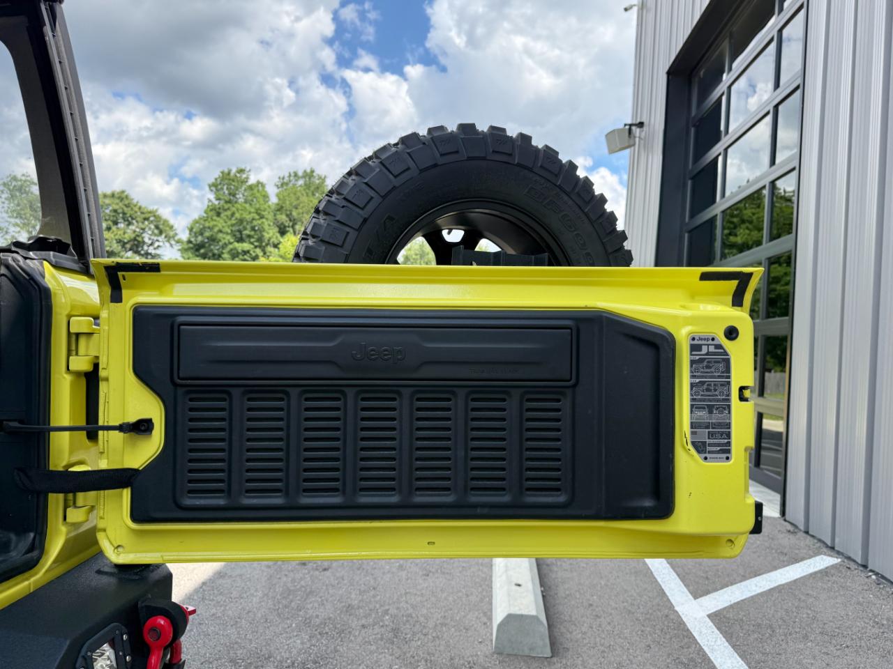 Jeep Wrangler photo 21