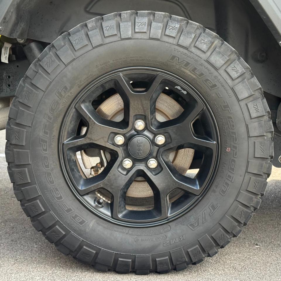 Jeep Wrangler photo 25
