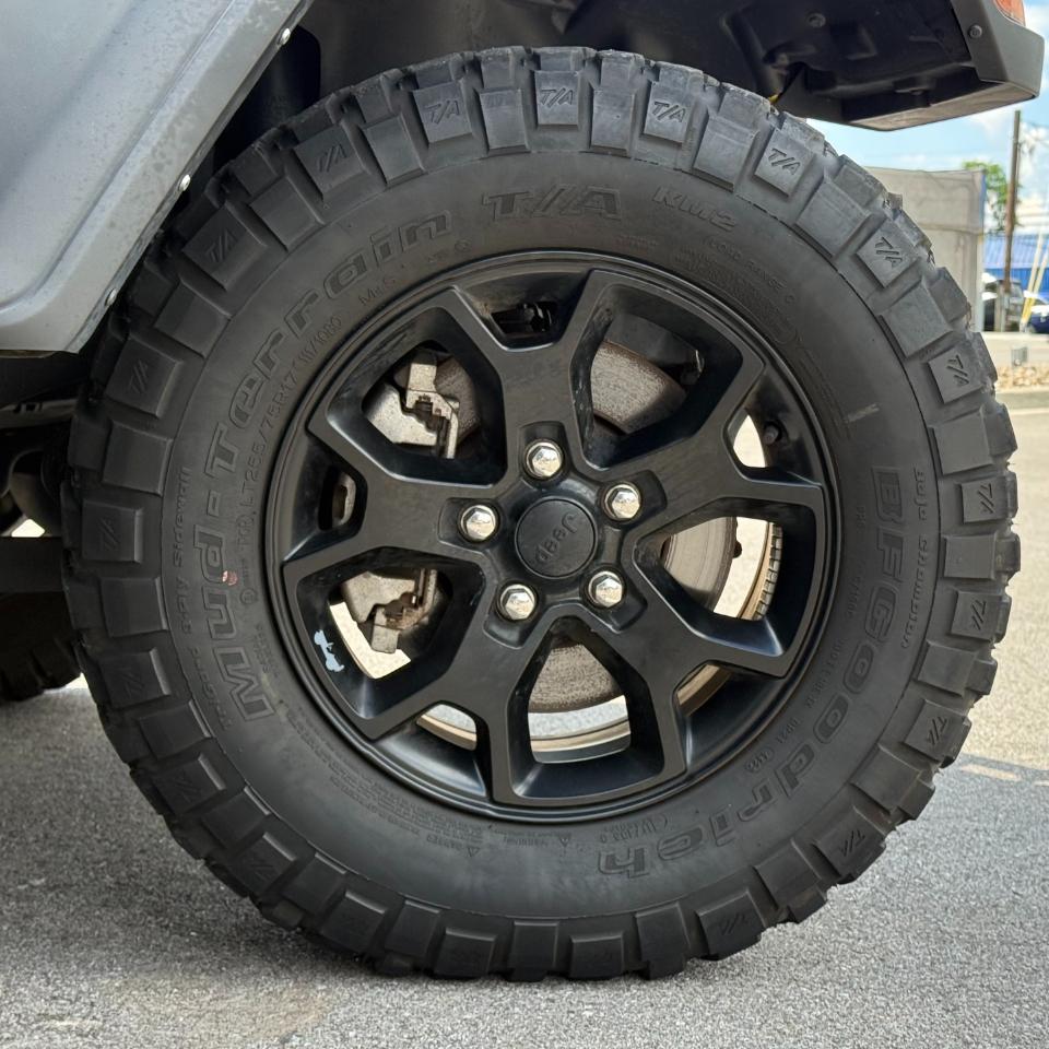 Jeep Wrangler photo 26