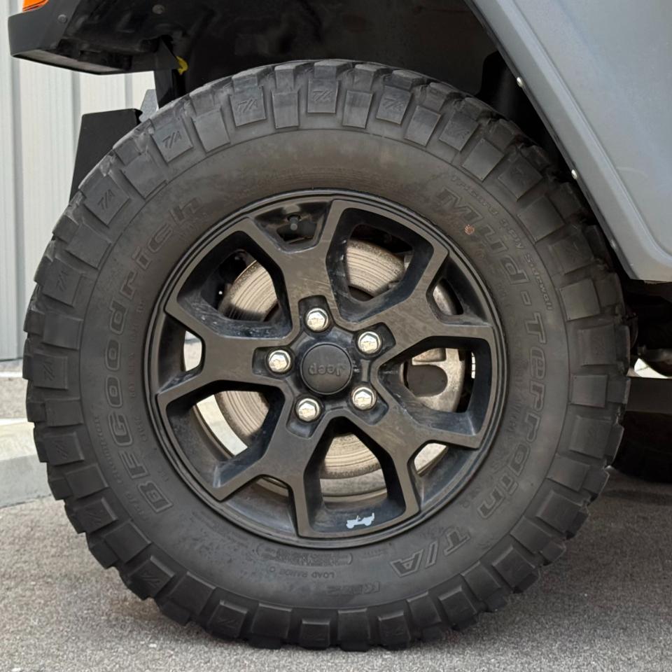 Jeep Wrangler photo 27