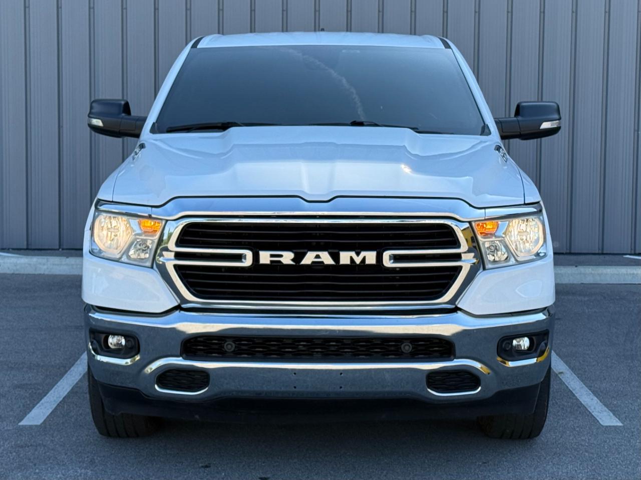 RAM 1500 Big Horn 4x4 Crew Cab 5'7" Box 2021