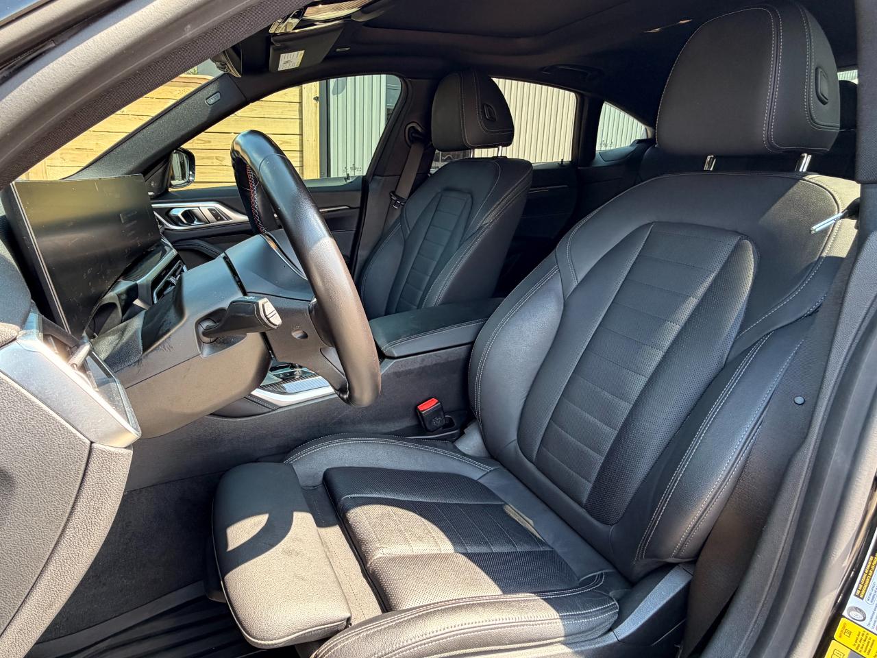 BMW i4 photo 20
