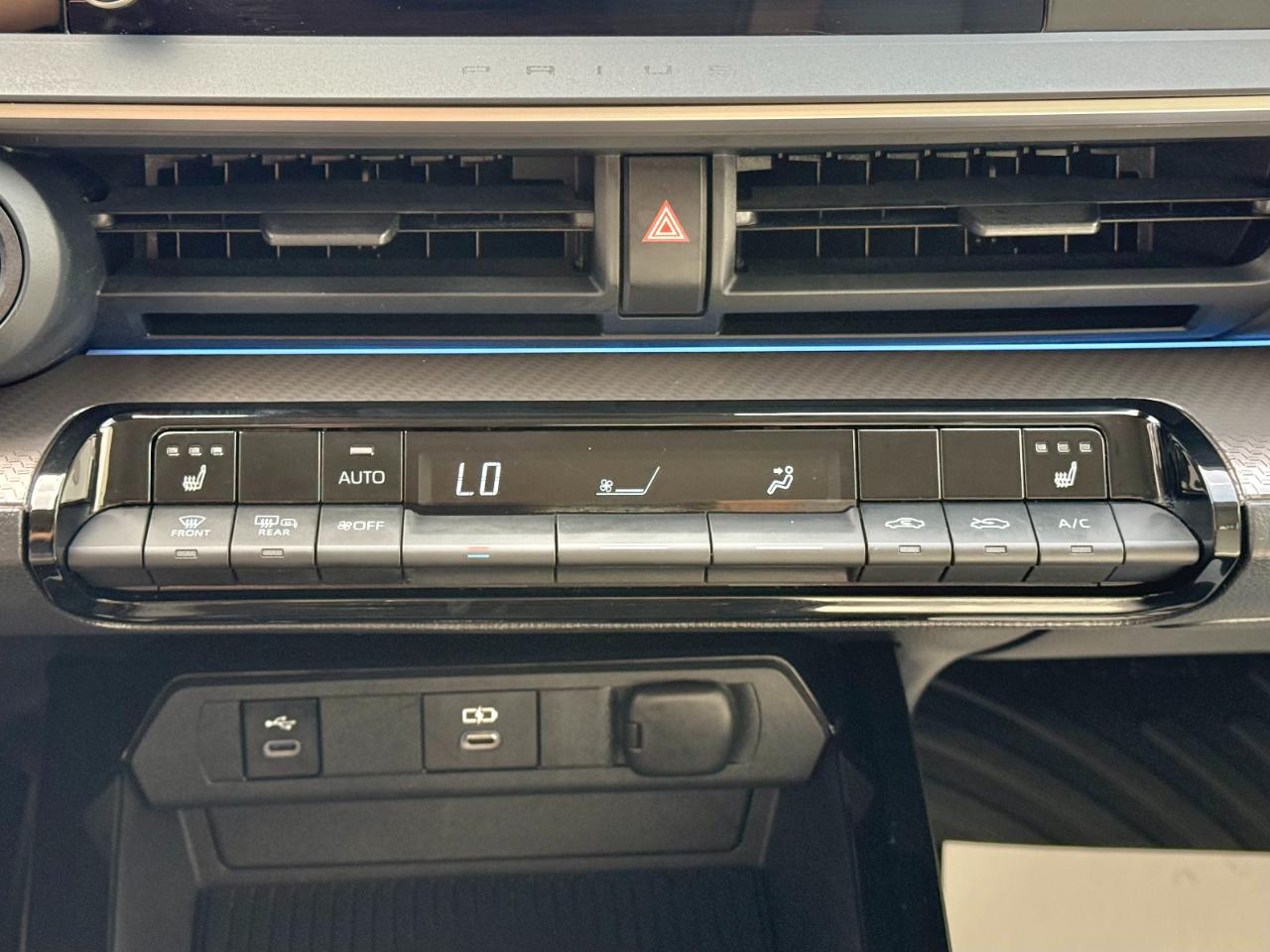 Toyota Prius Limited (Natl) 2023